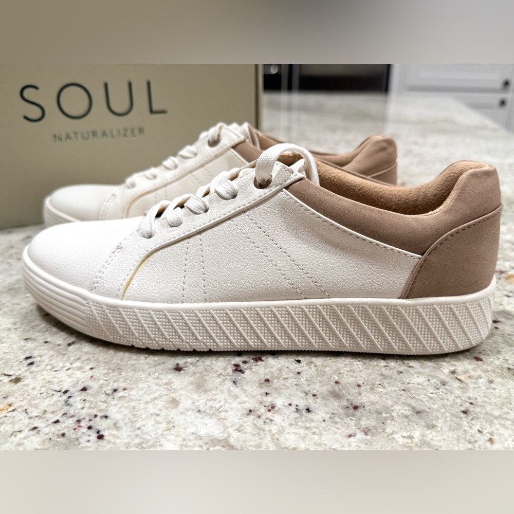 SOUL Naturalizer “NEELA” Lace-Up Platform Sneakers - Picture 5 of 13